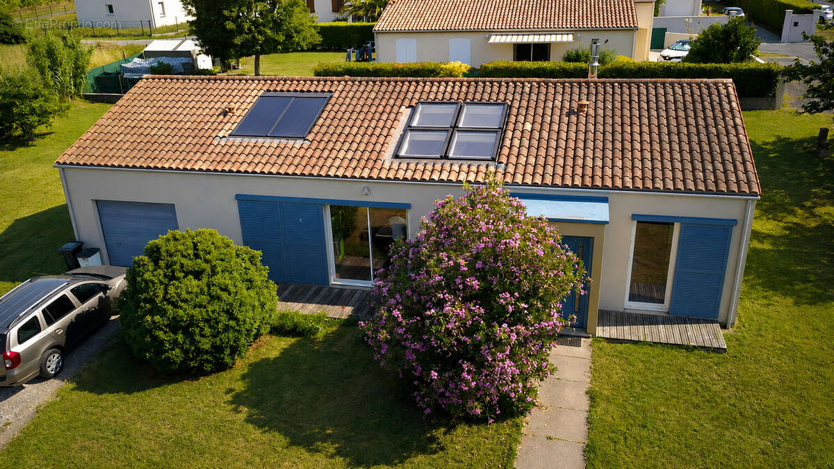 Maison à DOMPIERRE-SUR-CHARENTE