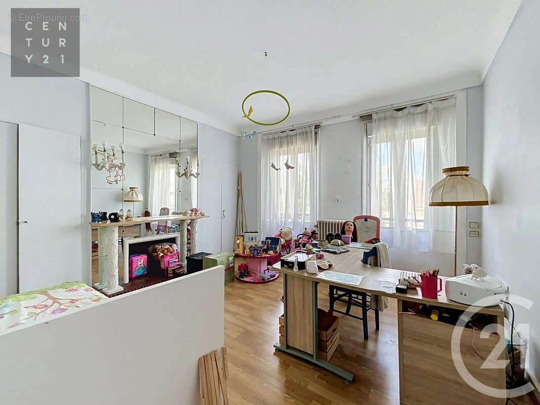 Maison 331 m² à Troyes  - photo 15
