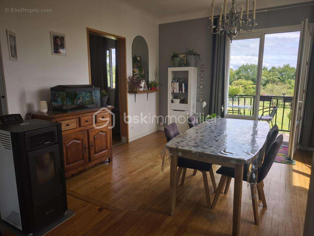 Maison 103 m² à Montpon-Menesterol  - photo 8