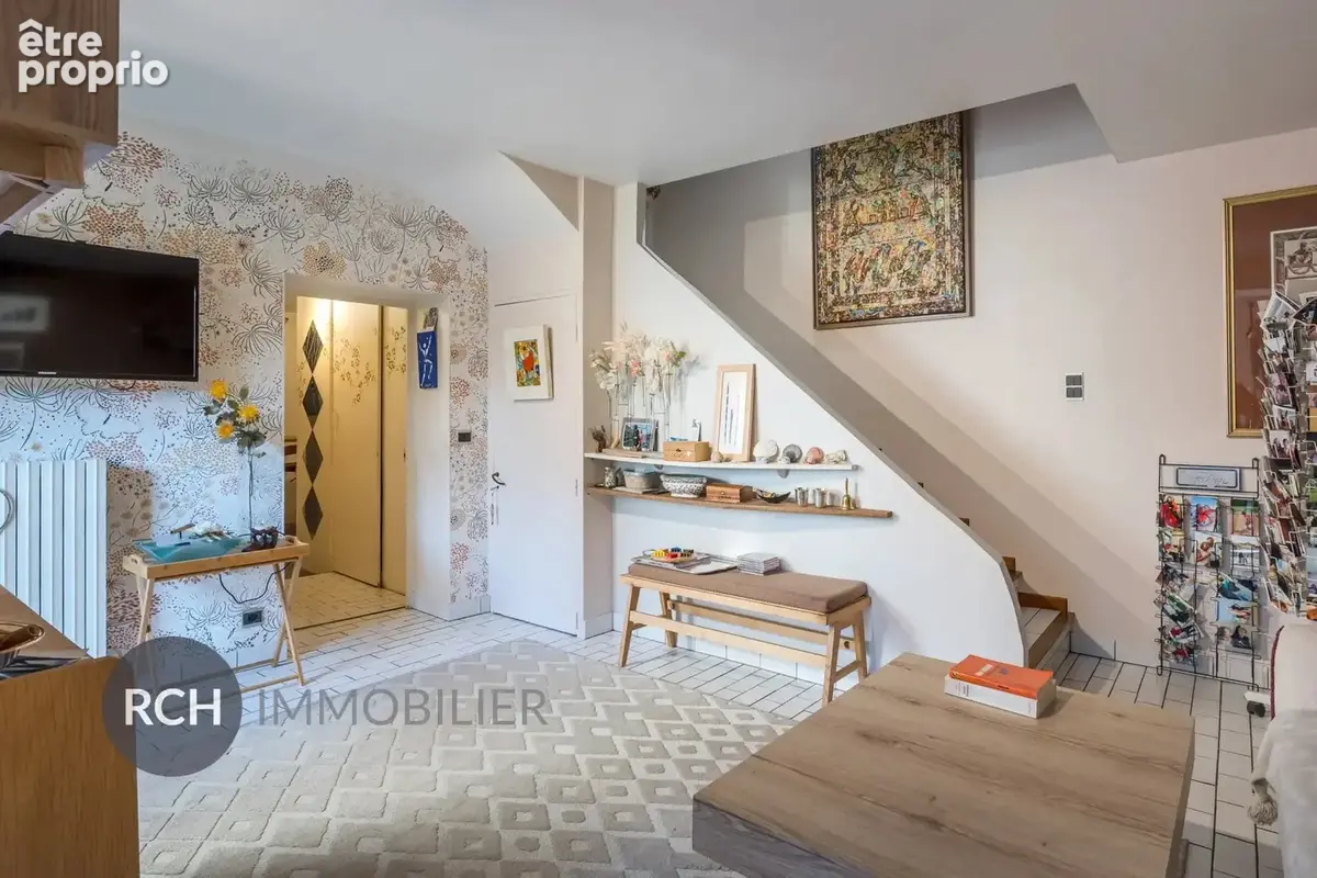 Houdan centre - Maison de ville avec jolie cour pavée - photo 6