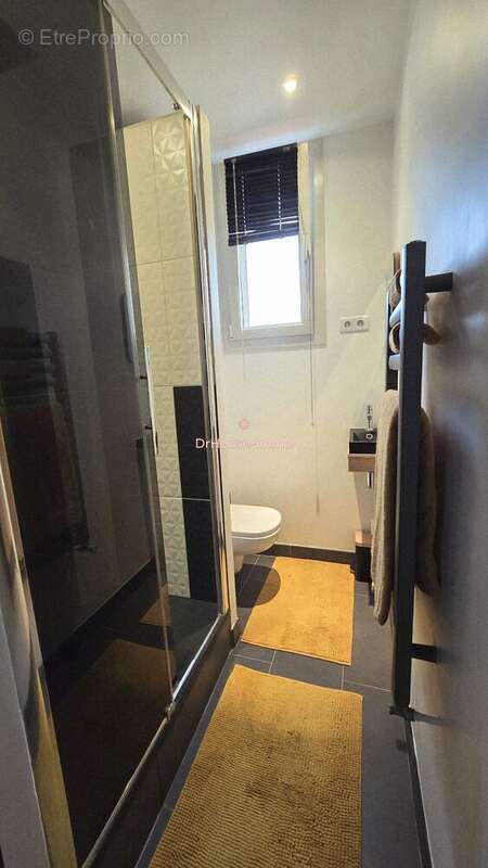 Appartement à SAINT-MAUR-DES-FOSSES