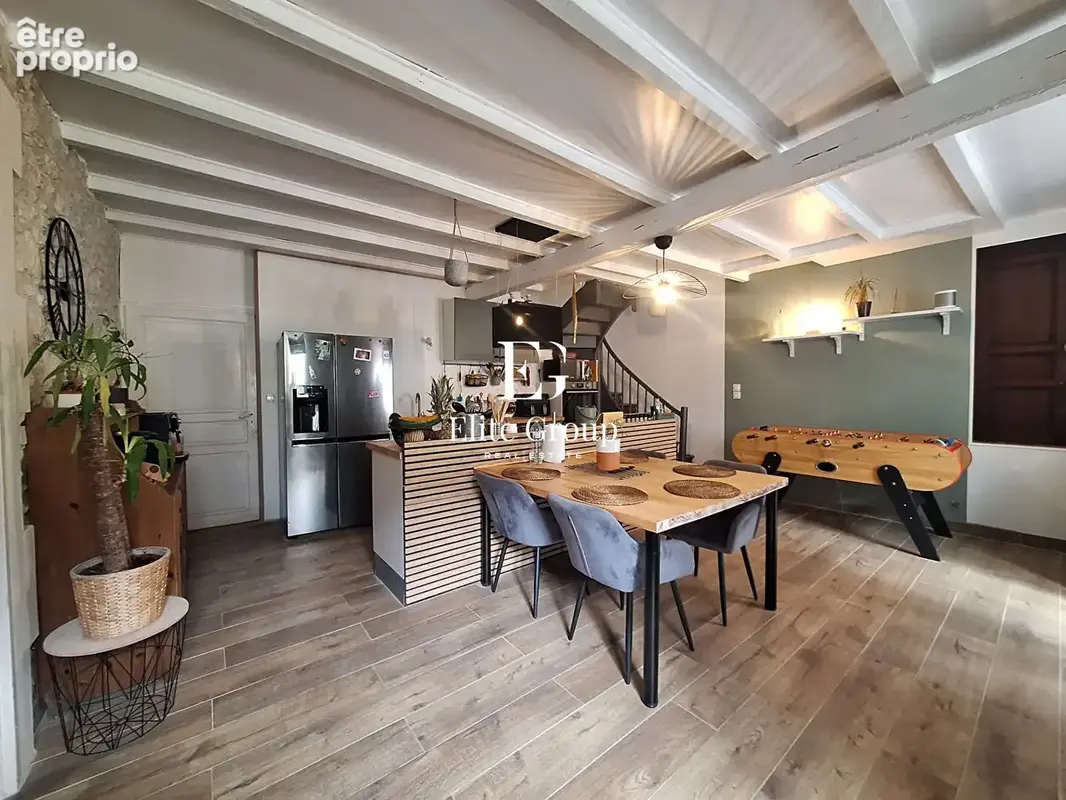 A vendre maison de ville Châteauneuf Sur Charente 10 pièces 272m² - photo 7