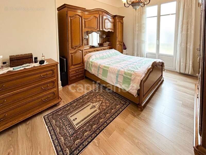 Appartement à MONTCEAU-LES-MINES