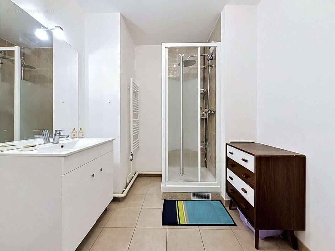 Appartement à LE PLESSIS-TREVISE