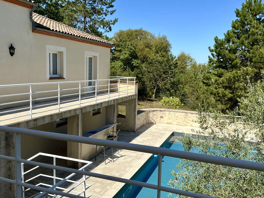 Maison avec piscine et vue exceptionnelle sur la campagne - photo 7