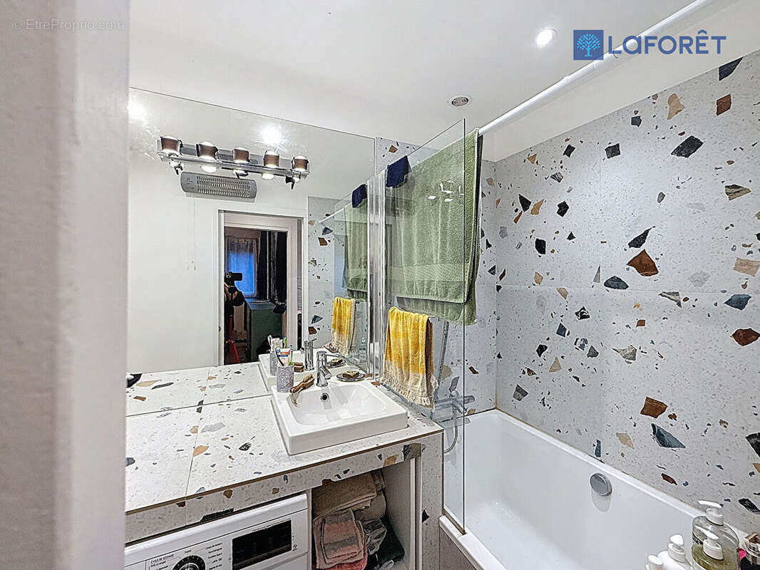 Appartement à SURESNES