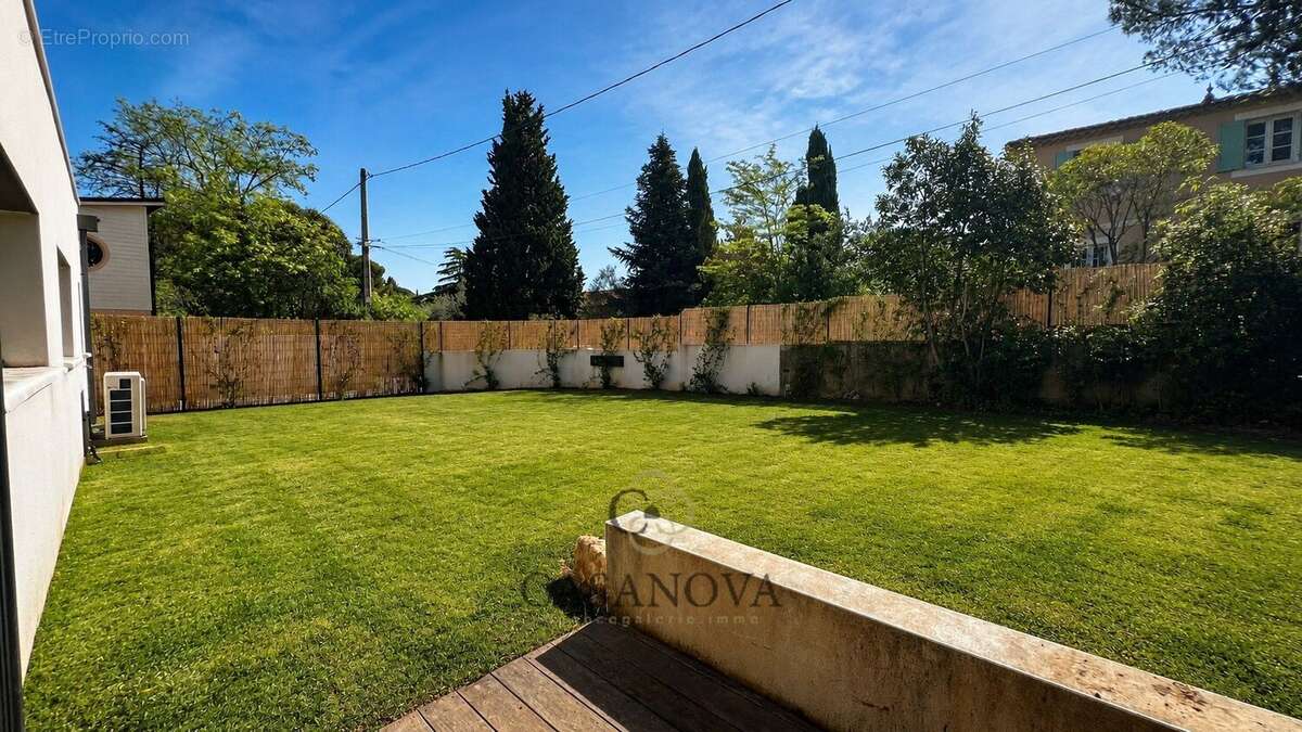 Maison contemporaine neuve à Aiguelongue Montpellier  136 m², jardin Sud-Ouest, double garage - photo 3