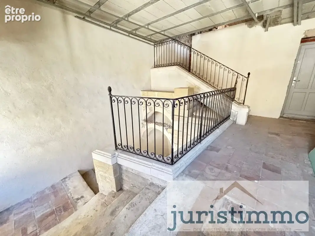 Appartement T2 dans immeuble de caractère à Pont-St-Esprit - photo 8