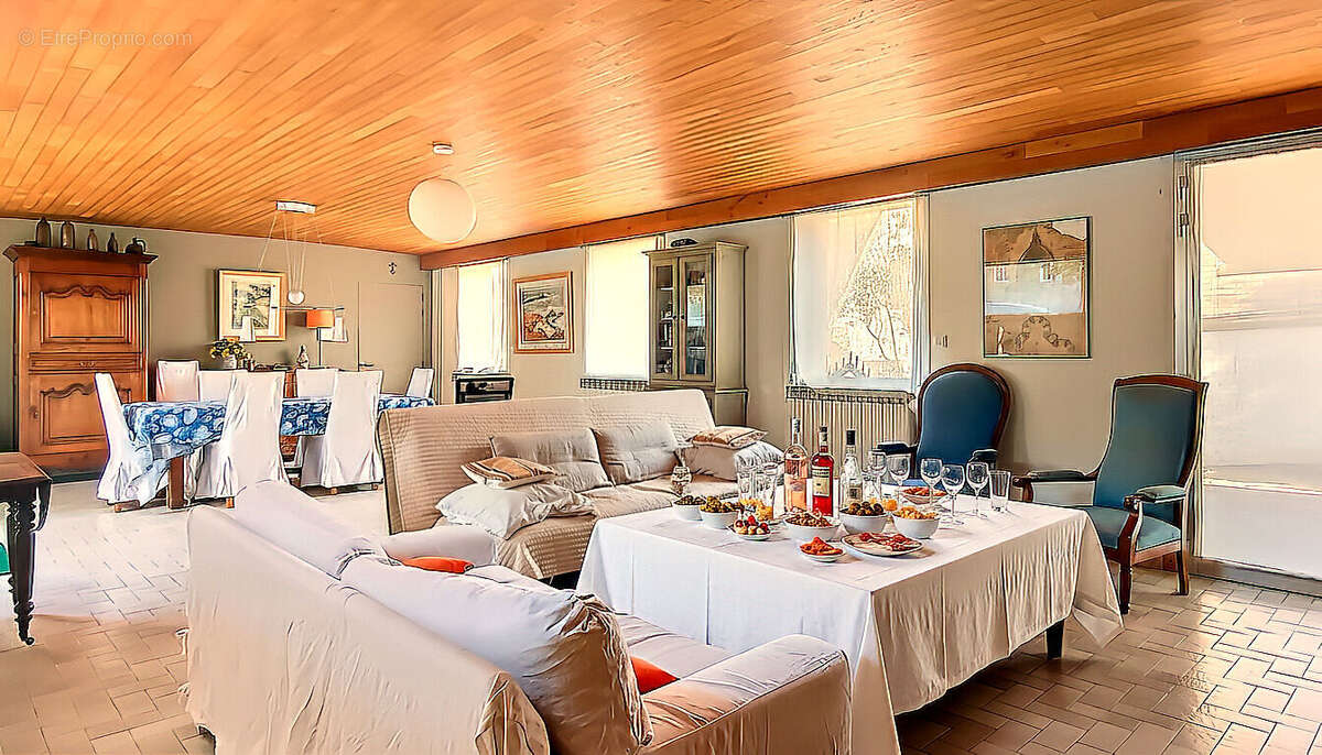 Maison de Prestige  à Tréguier : 5 Chambres + Appartement T3 Indépendant - photo 4
