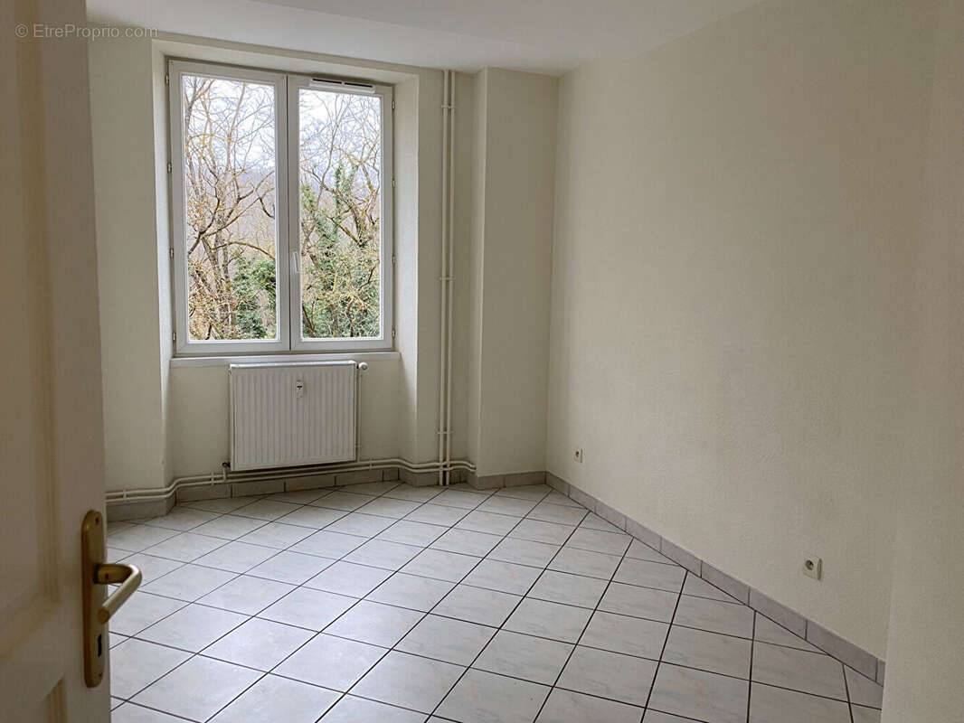 Appartement à SAINT-BLAISE-DU-BUIS