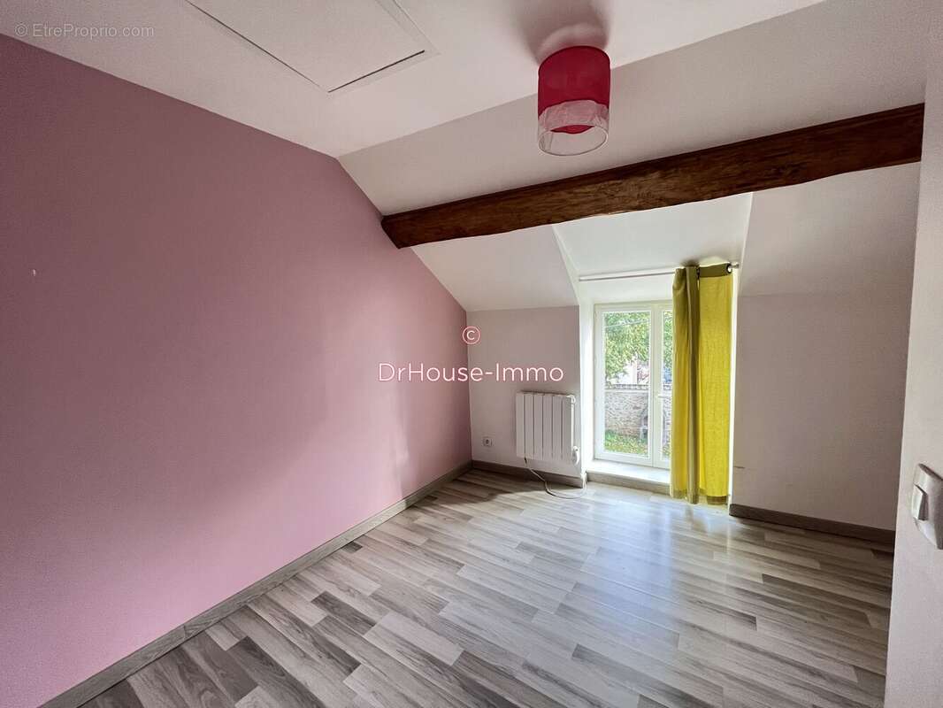 Maison 300 m² à Fontenailles  - photo 20