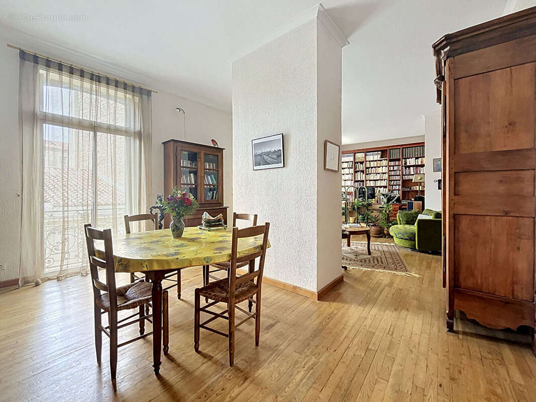Appartement à NIMES