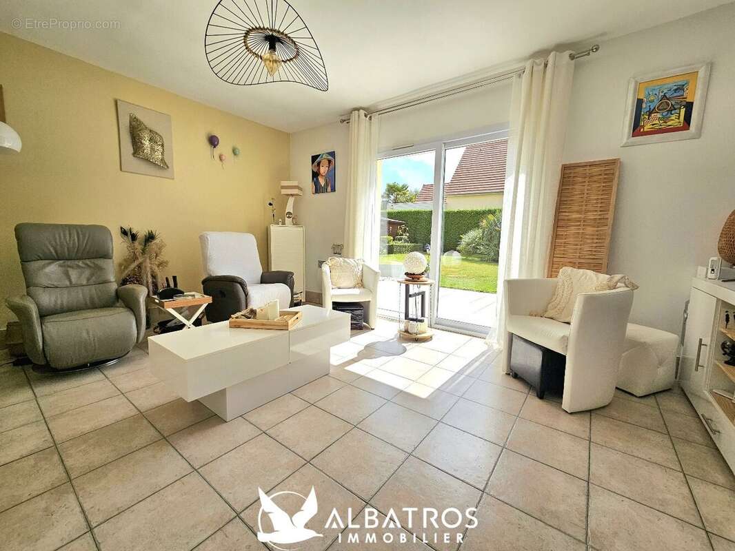 Maison à OUISTREHAM