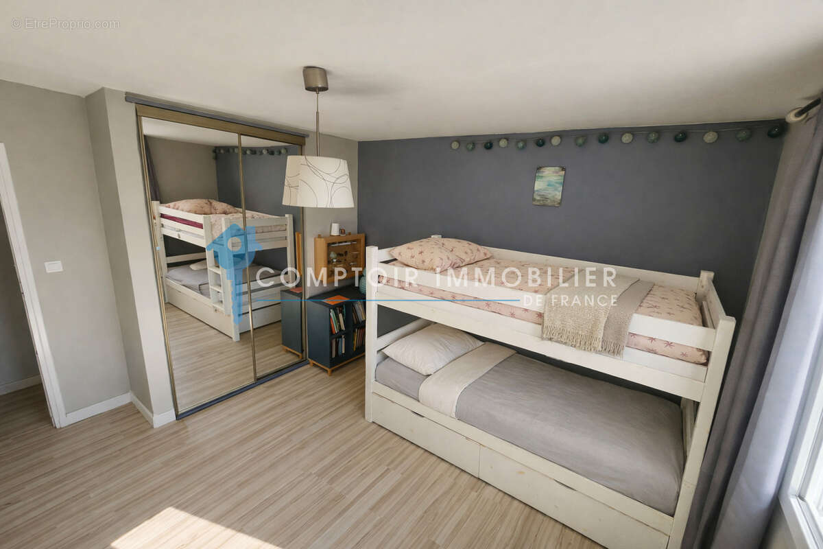 LAUDUN : Maison 5 chambres avec piscine et pool house - photo 18
