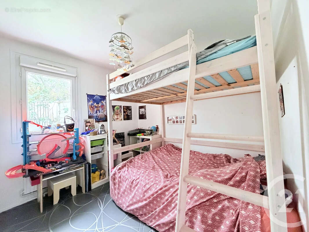 Appartement à SATHONAY-CAMP