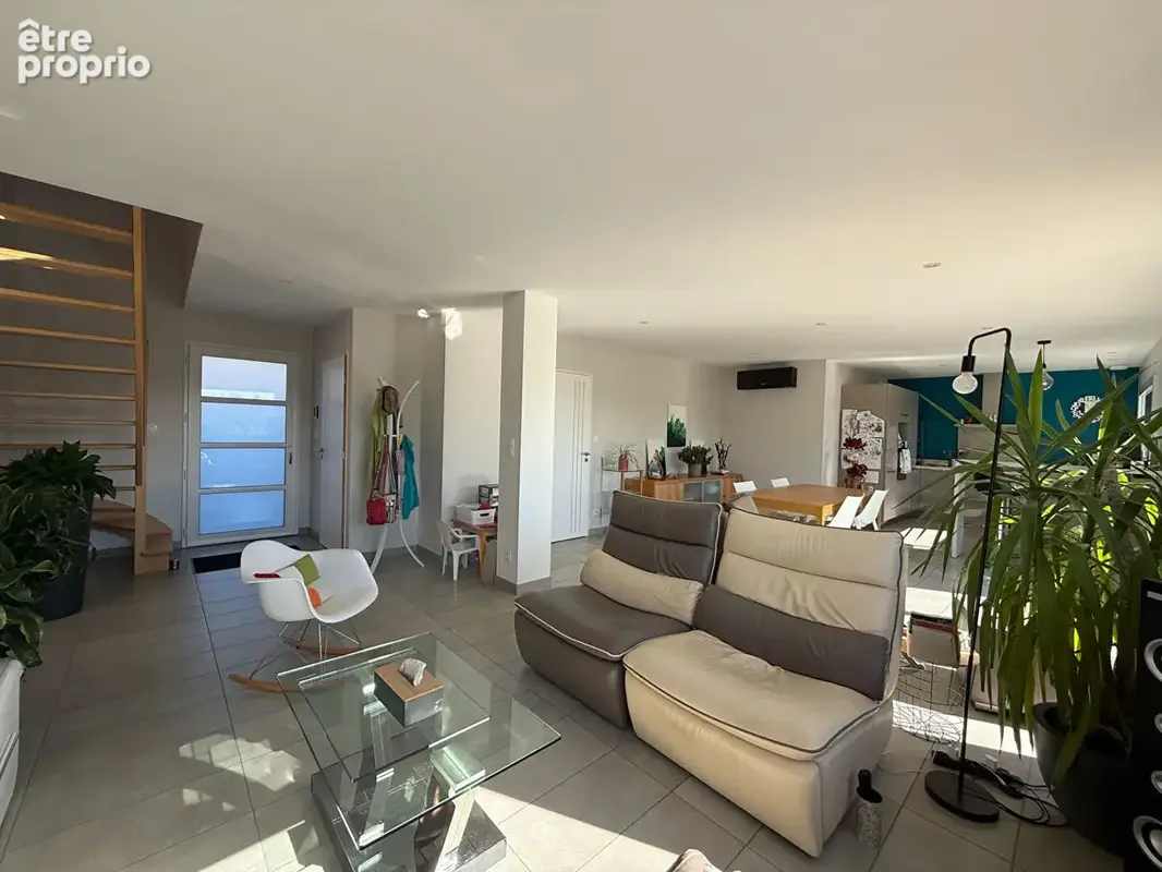 Maison récente avec piscine - photo 5