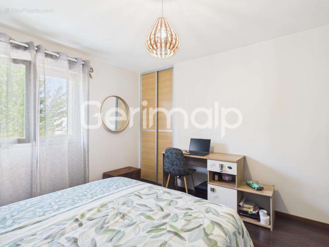 Appartement à GROISY
