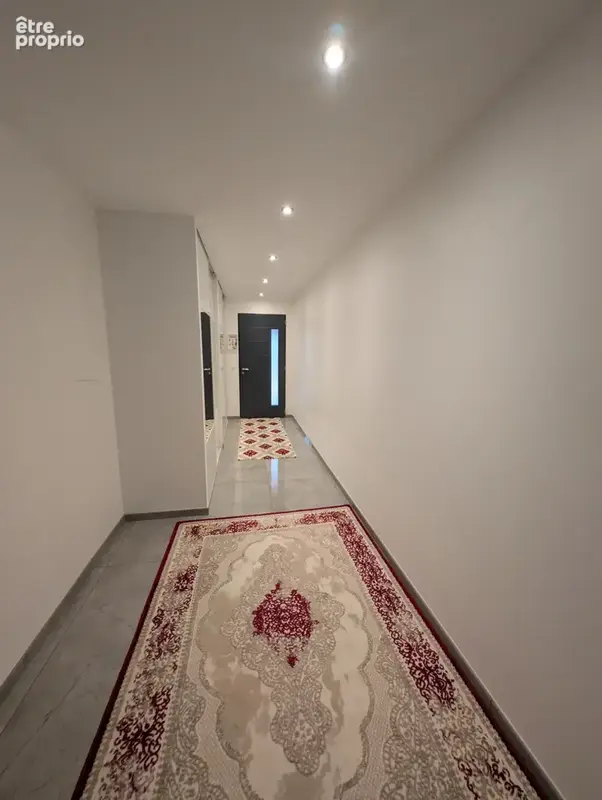 Maison contemporaine 240 m2 avec piscine, T2 indépendant et garage - photo 12