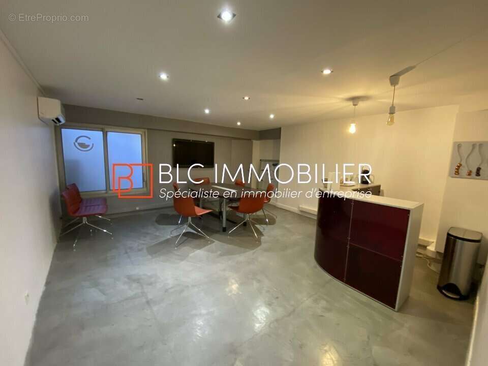 Autre à MARSEILLE-6E