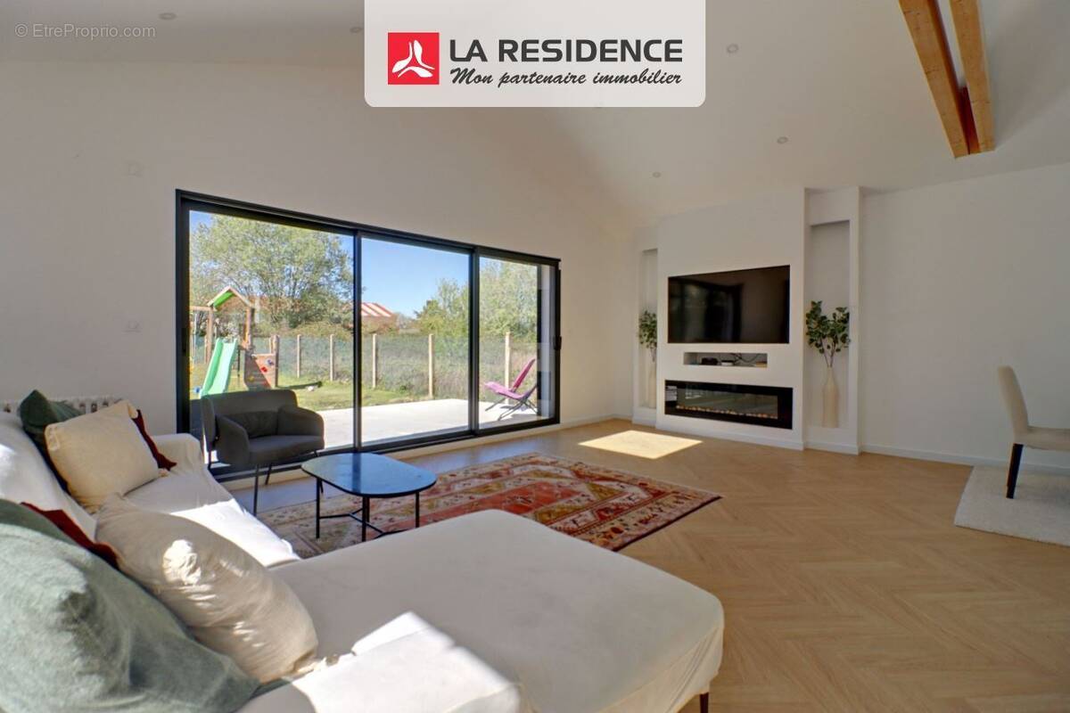 Maison à LES ALLUETS-LE-ROI