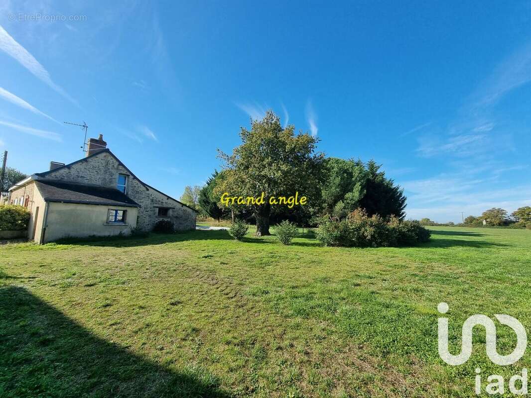 Photo 2 - Maison à LA POUEZE