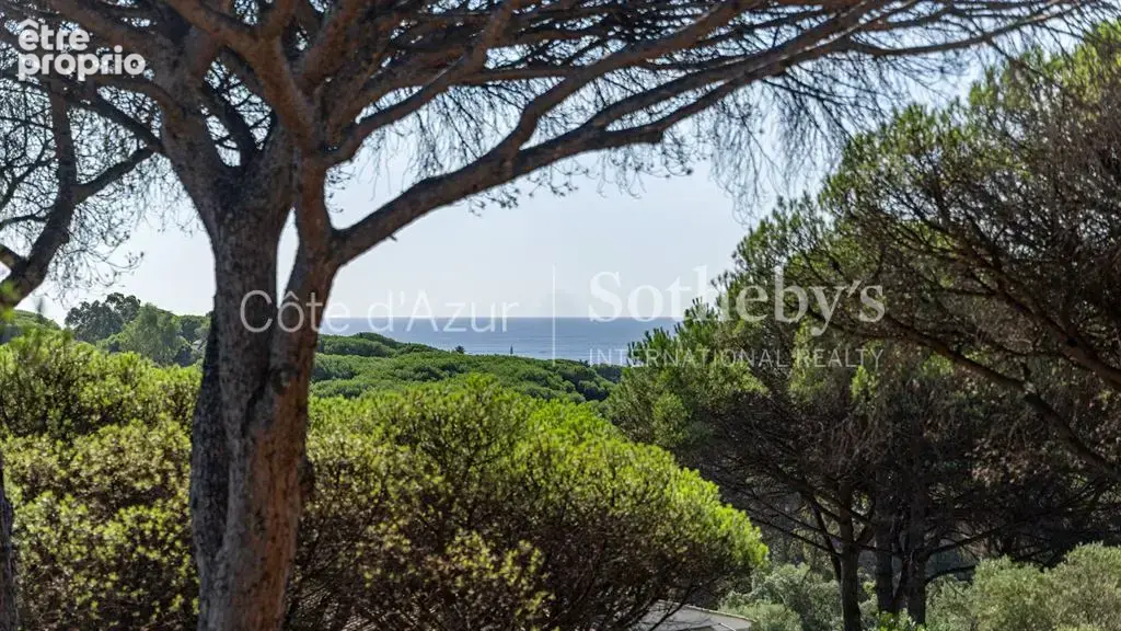 Sainte Maxime La Nartelle, propriété proche de la plage avec potentiel de construction - photo 2