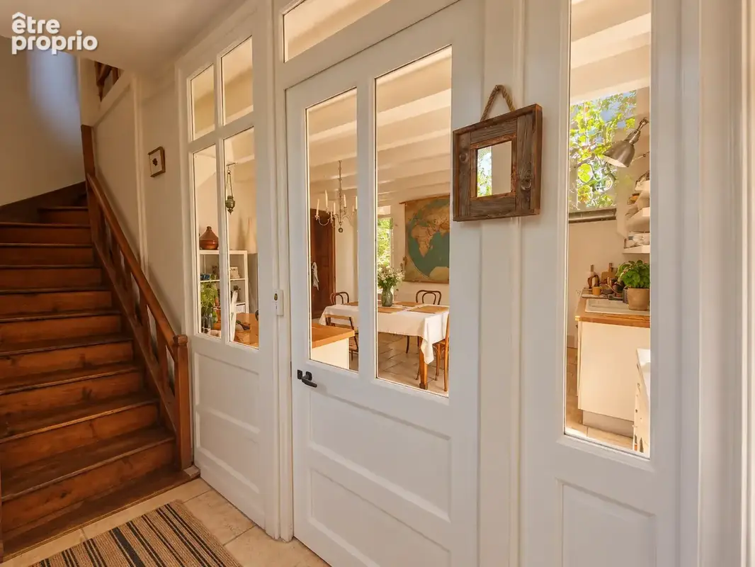 Maison en pierre 175 m2 avec annexes VALROMEY-SUR-SERAN - photo 3