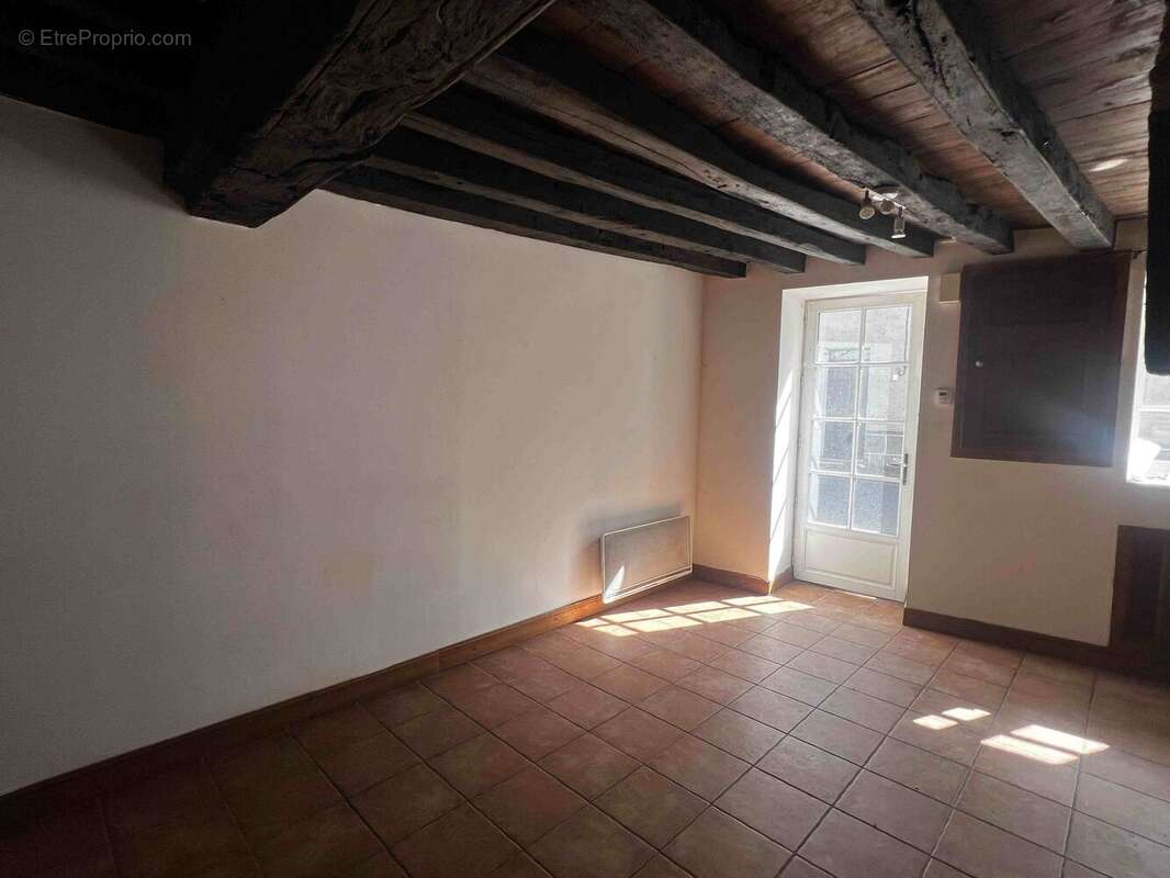 Maison 182 m² à Saulgond  - photo 5