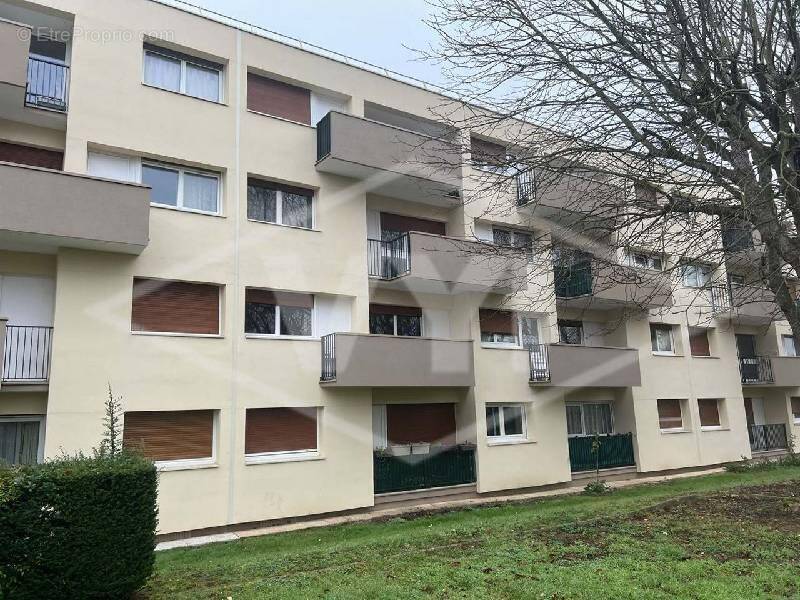 Appartement à EPINAY-SOUS-SENART