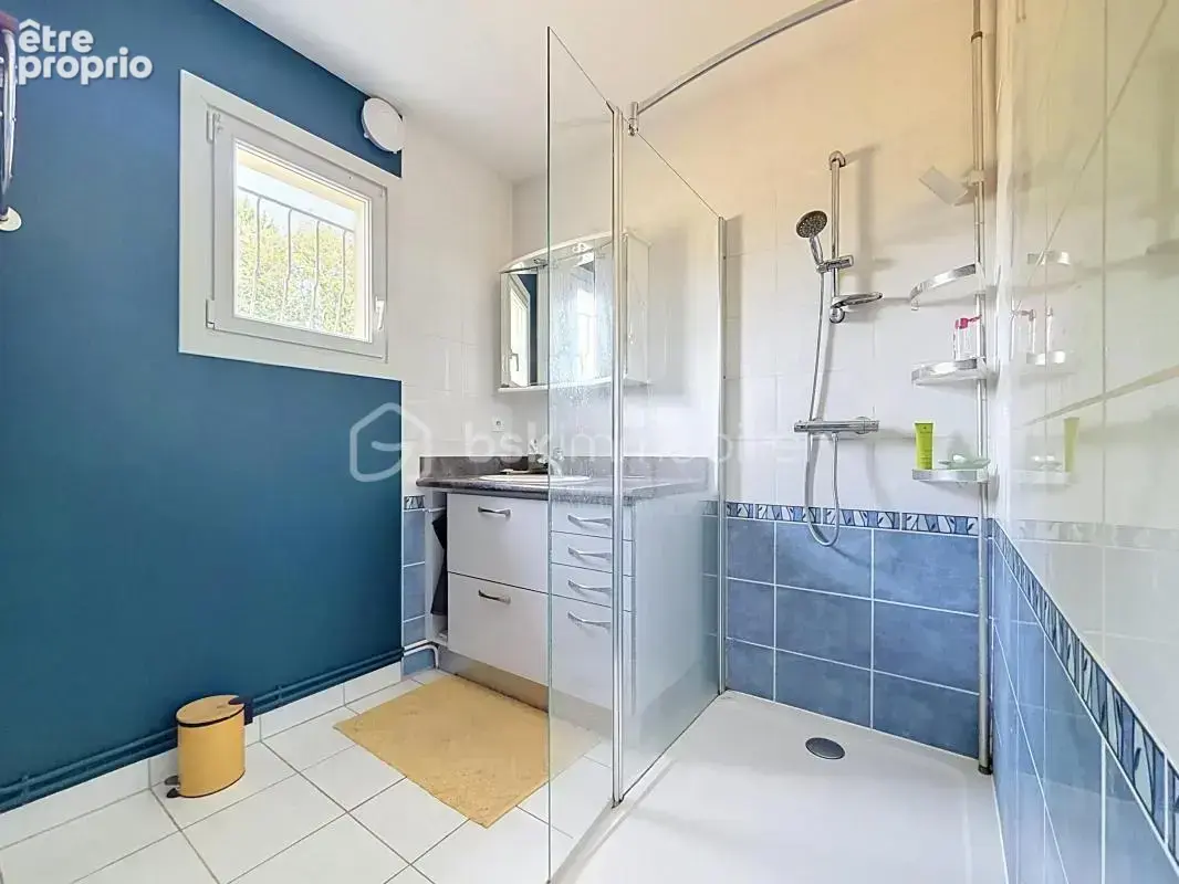 Maison sur sous sol complet et vie de plain pied - photo 11