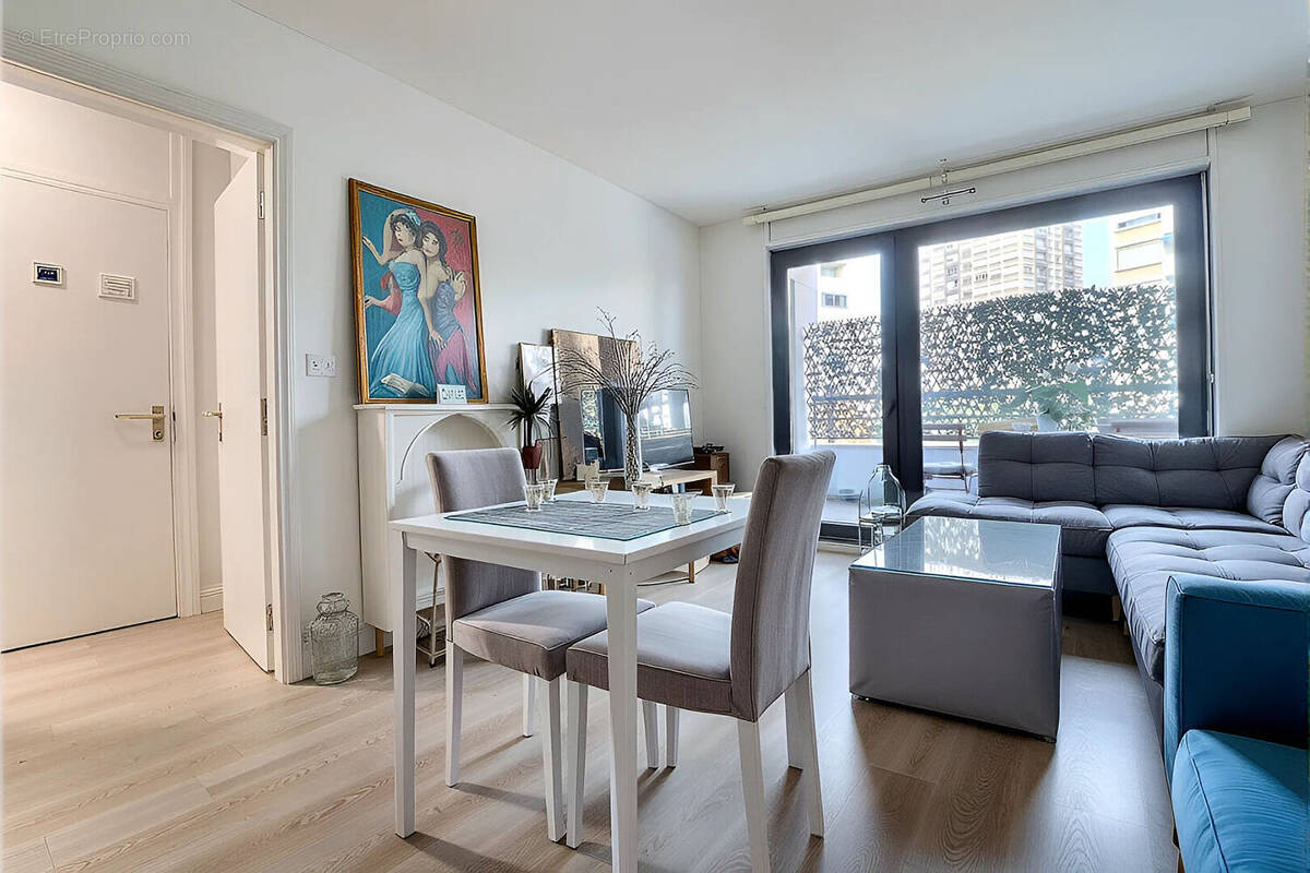 Appartement à COLOMBES
