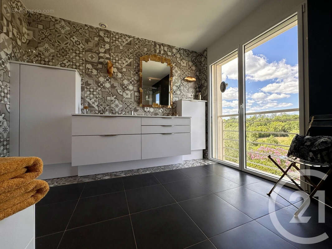 Maison à SENOUILLAC