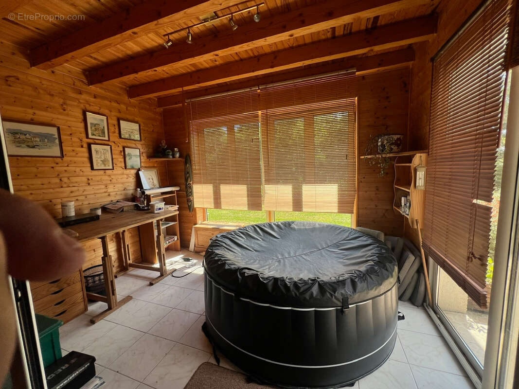 Maison à CASTELNAU-RIVIERE-BASSE