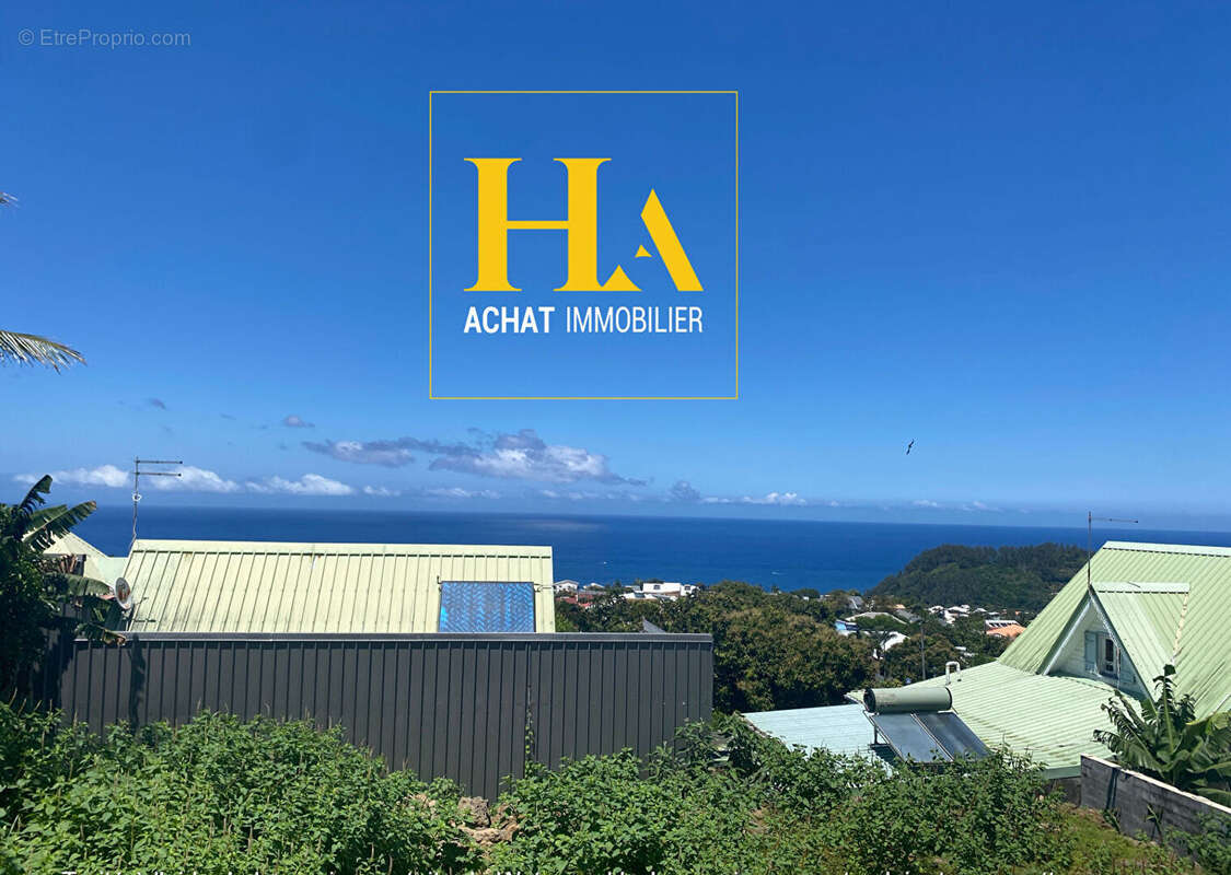 Terrain à SAINT-JOSEPH