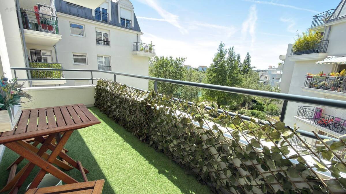 Appartement à NEUILLY-PLAISANCE