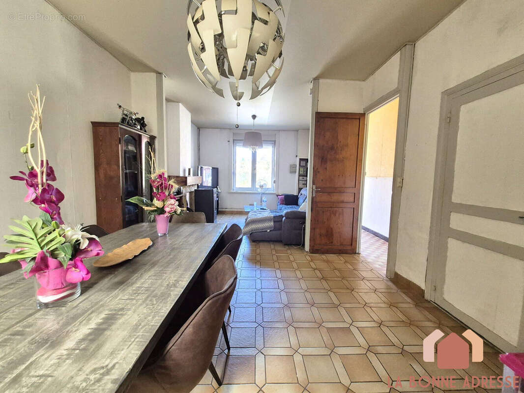 Maison 83 m² à Wattrelos  - photo 2