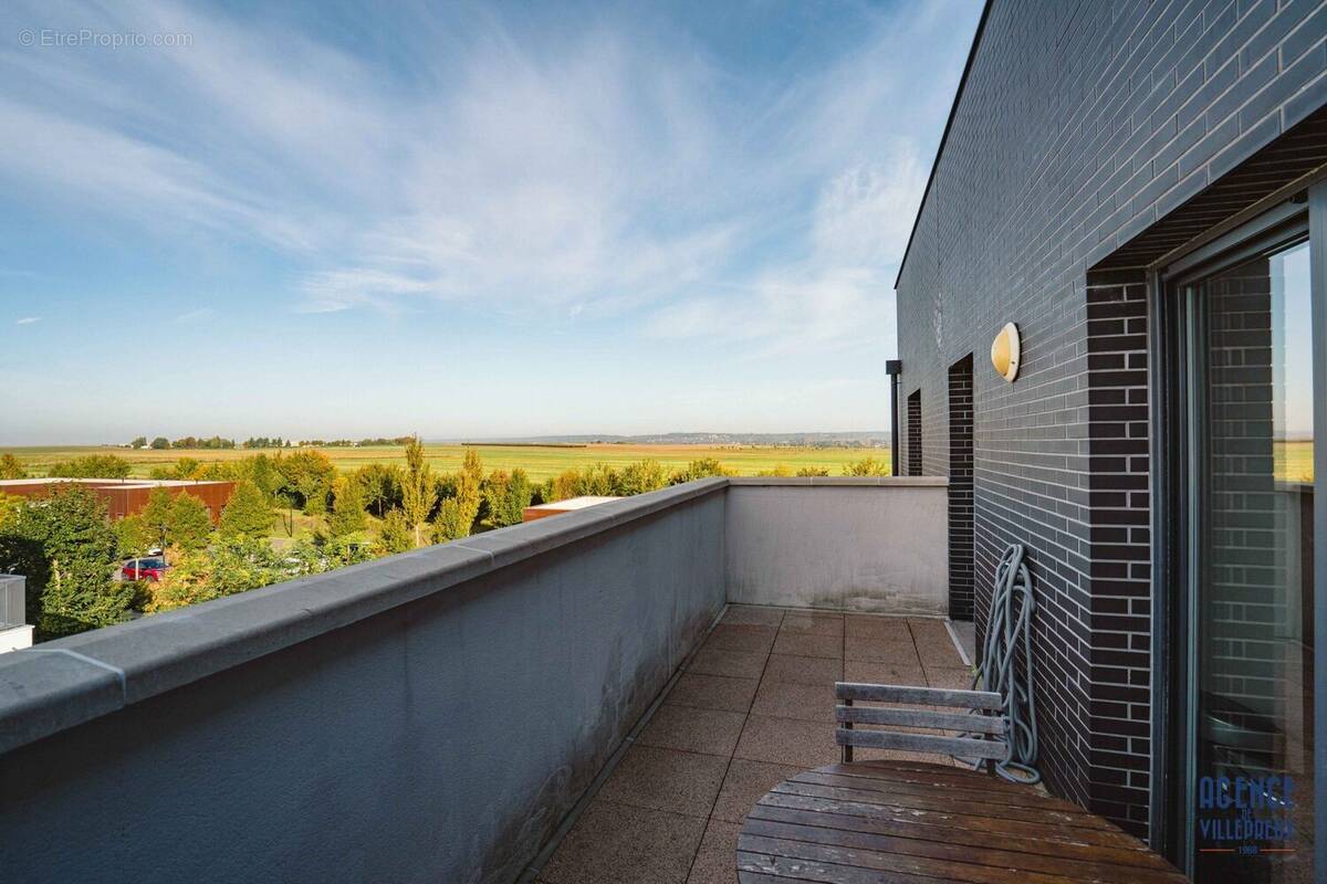 Appartement à VILLEPREUX