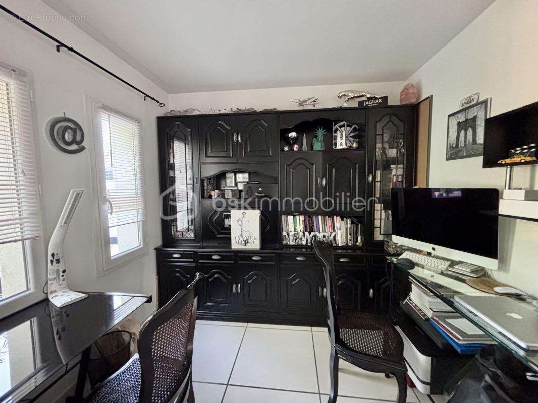 Agde – Maison T7 -  Plain-Pied - avec Piscine, Jacuzzi et garage - photo 21