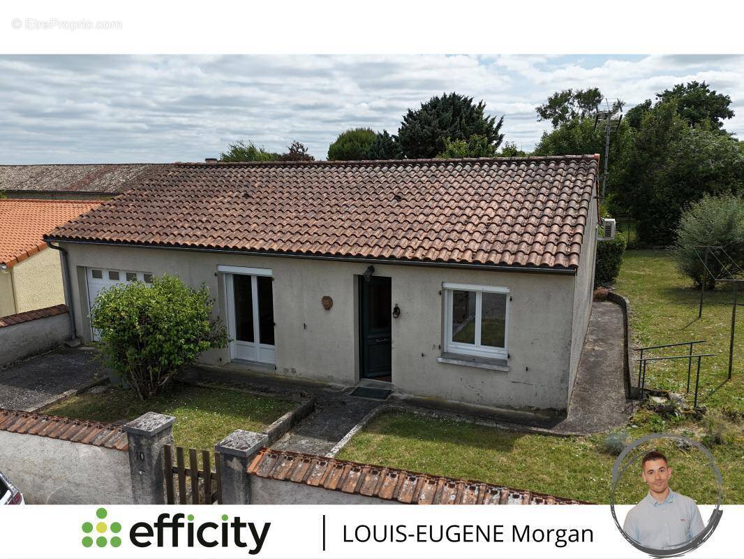 Maison à JAUNAY-CLAN