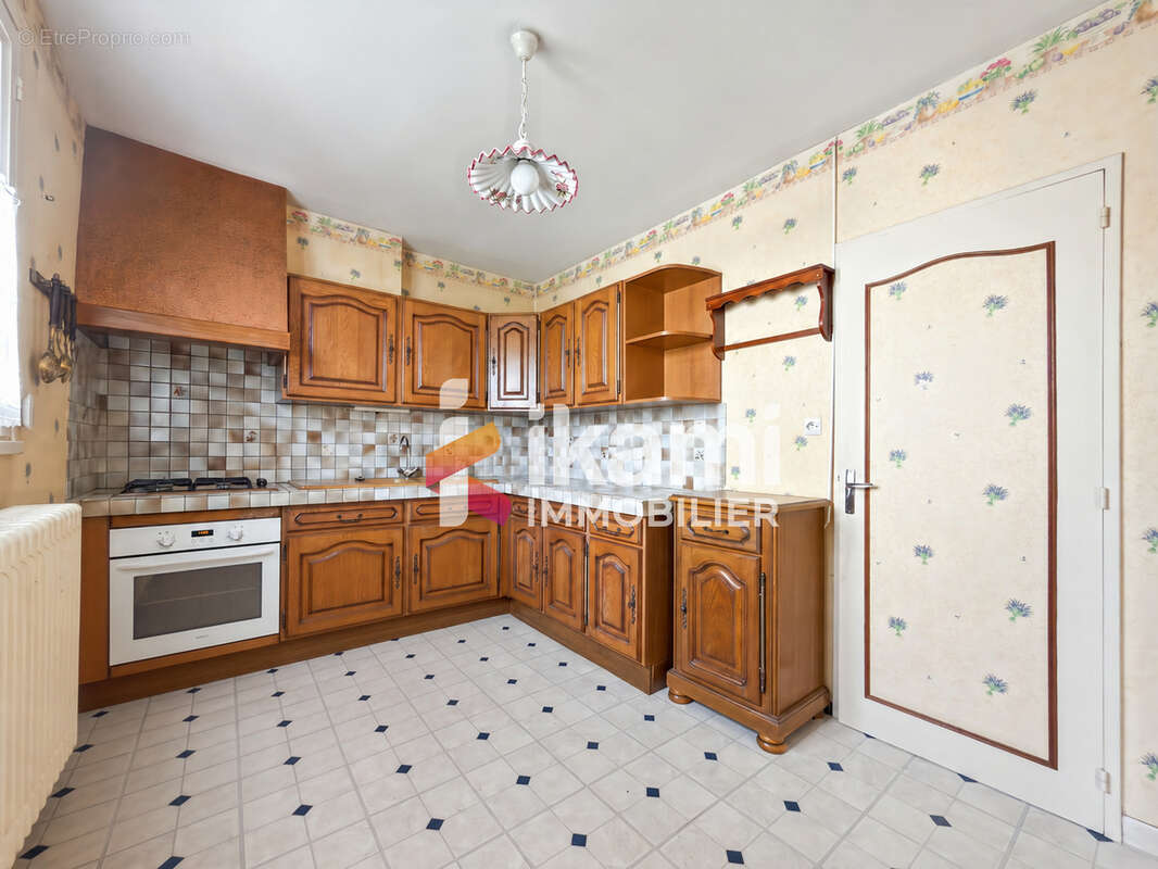 Maison 6 pièces de 100 m2 à St Clément - photo 2