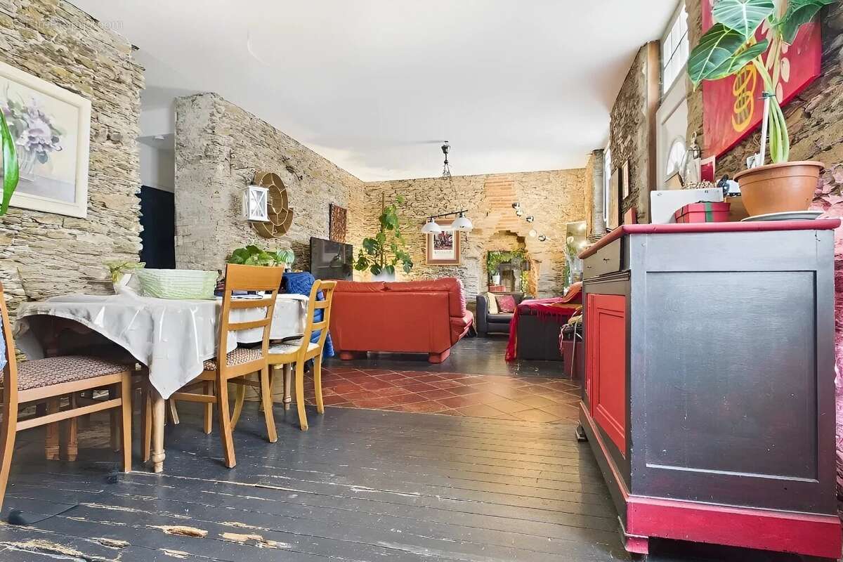 Appartement à SAINT-SEBASTIEN-SUR-LOIRE