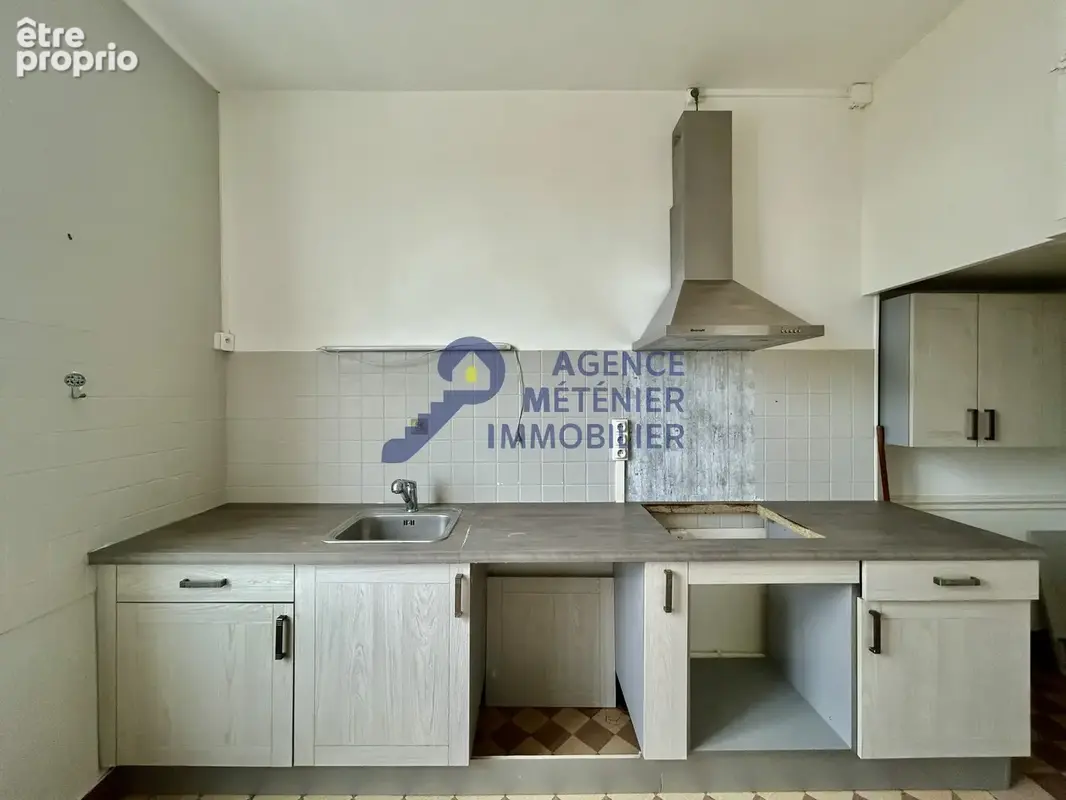 Maison avec 3 chambres, sous-sol, garage et beaux volumes à aménager - photo 9