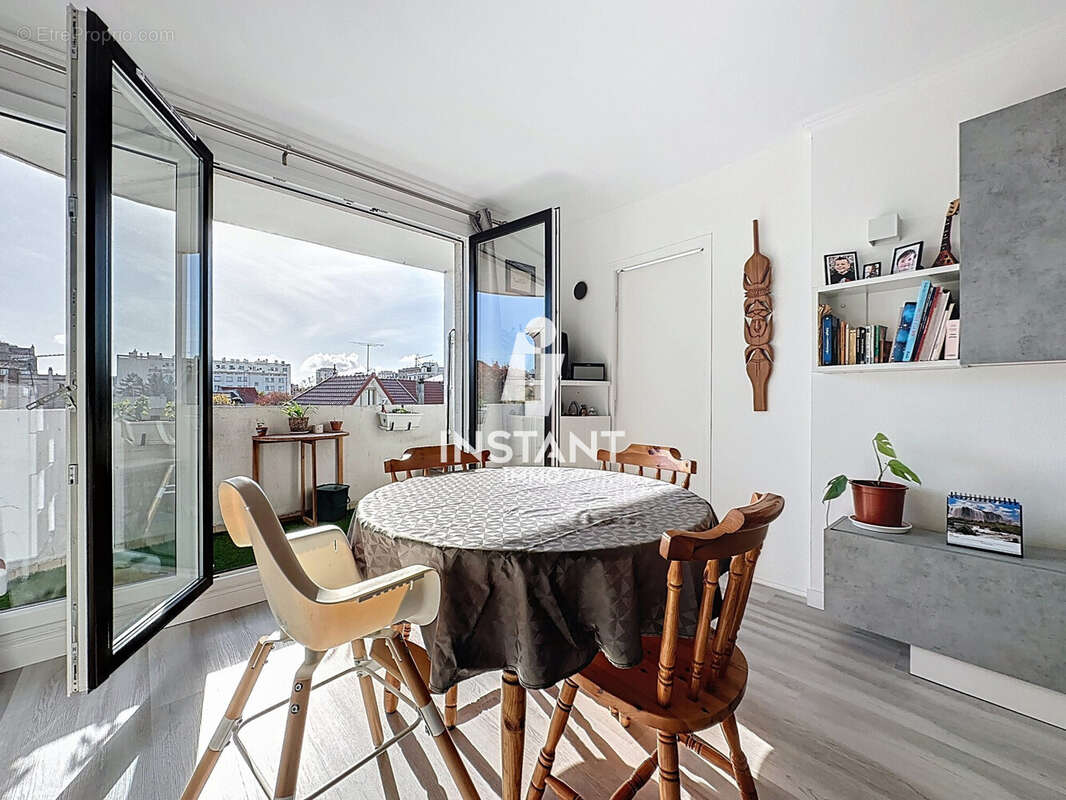Appartement à MAISONS-ALFORT