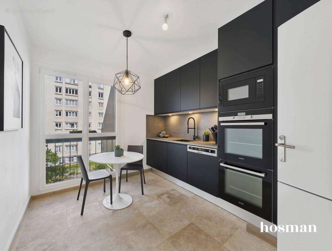 Appartement à PARIS-19E