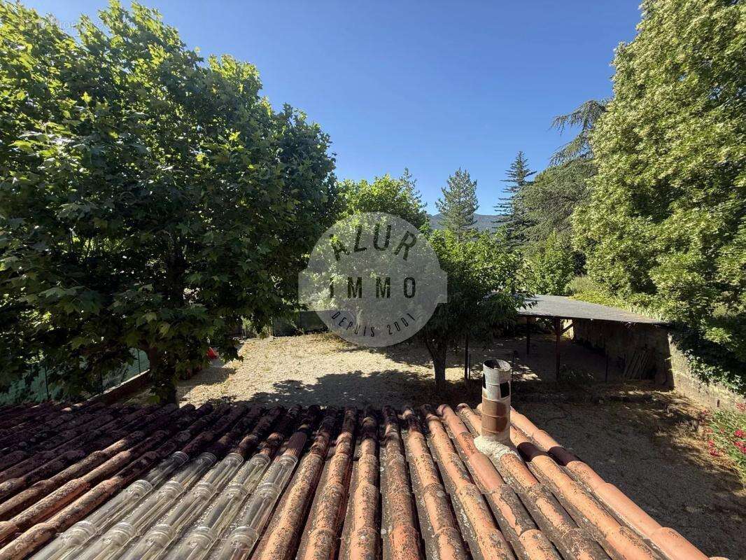 Maison T5 113 m² : T3 + T2 sur 800m2 de terrain - photo 4