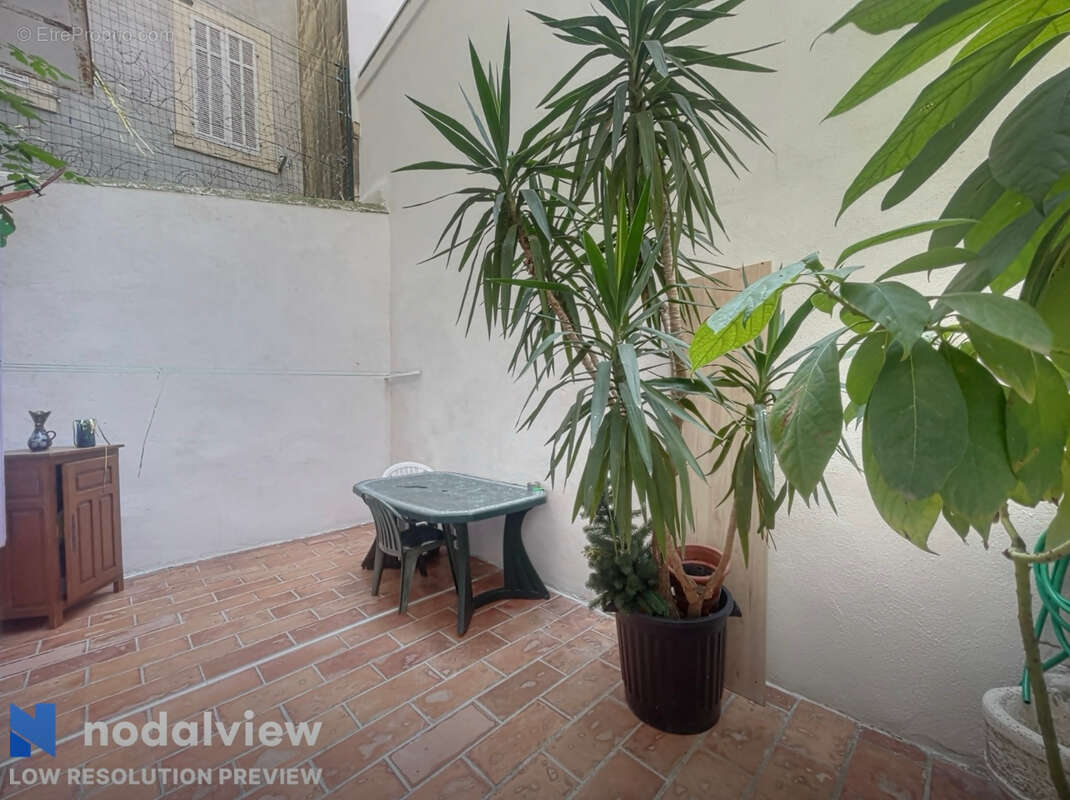 Appartement à MARSEILLE-3E