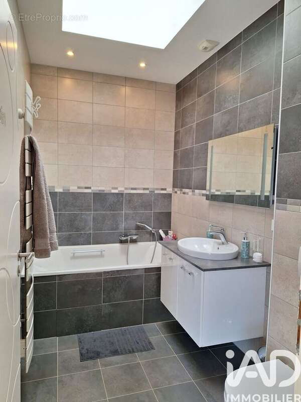 Maison 154 m² à Saillans  - photo 7