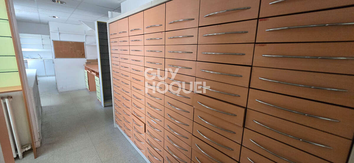 Local commercial Malesherbes 204  m2 - photo 6