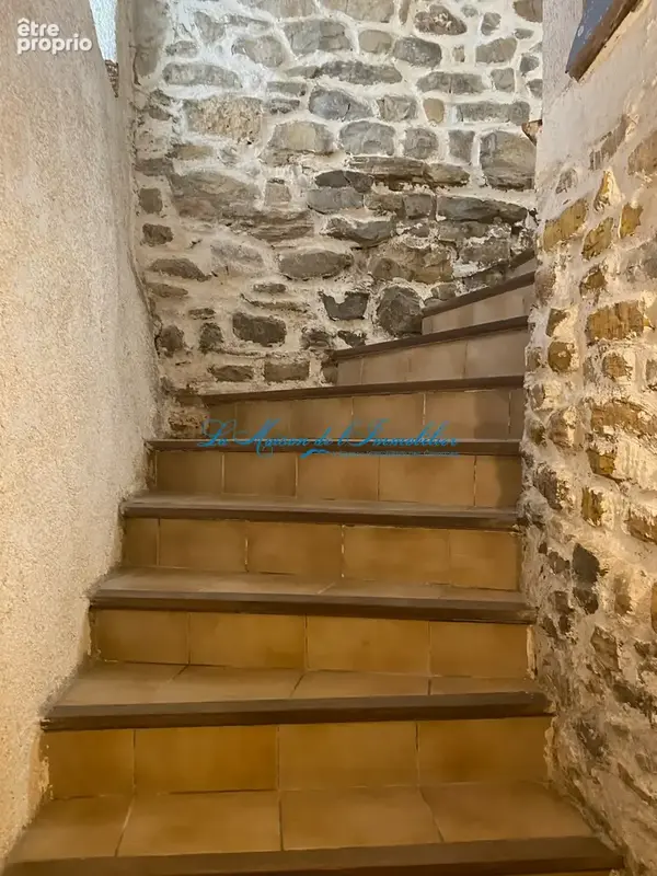 Lezan, charmante maison du XIIeme siècle de village en pierres F2/F3 plus une pièce de 26 m2 - photo 3