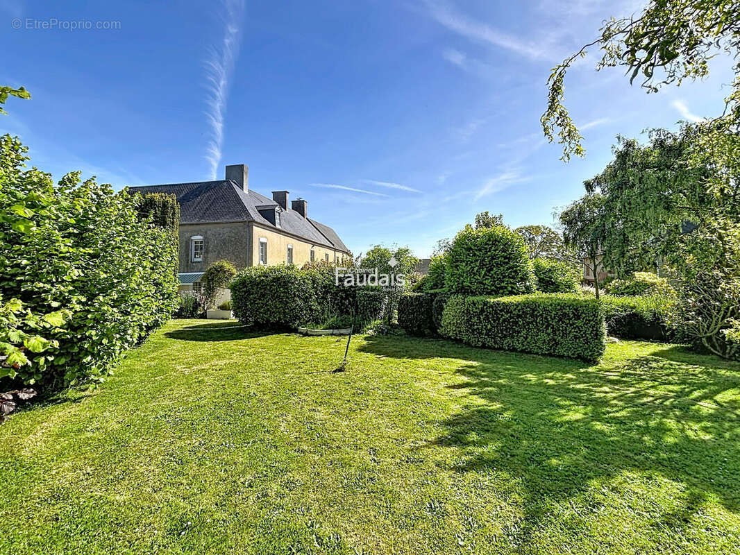 Maison 158 m² à Saint-Jean-De-Daye  - photo 3